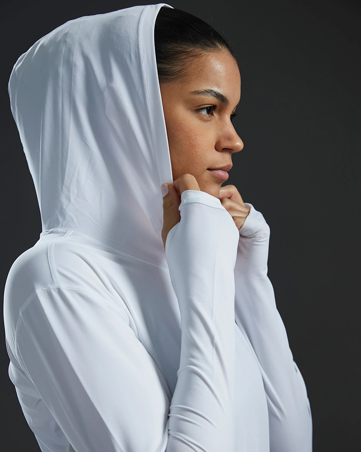 TYR SunDefense⢠Women's Vented Hooded Shirt - Solid - Image 9